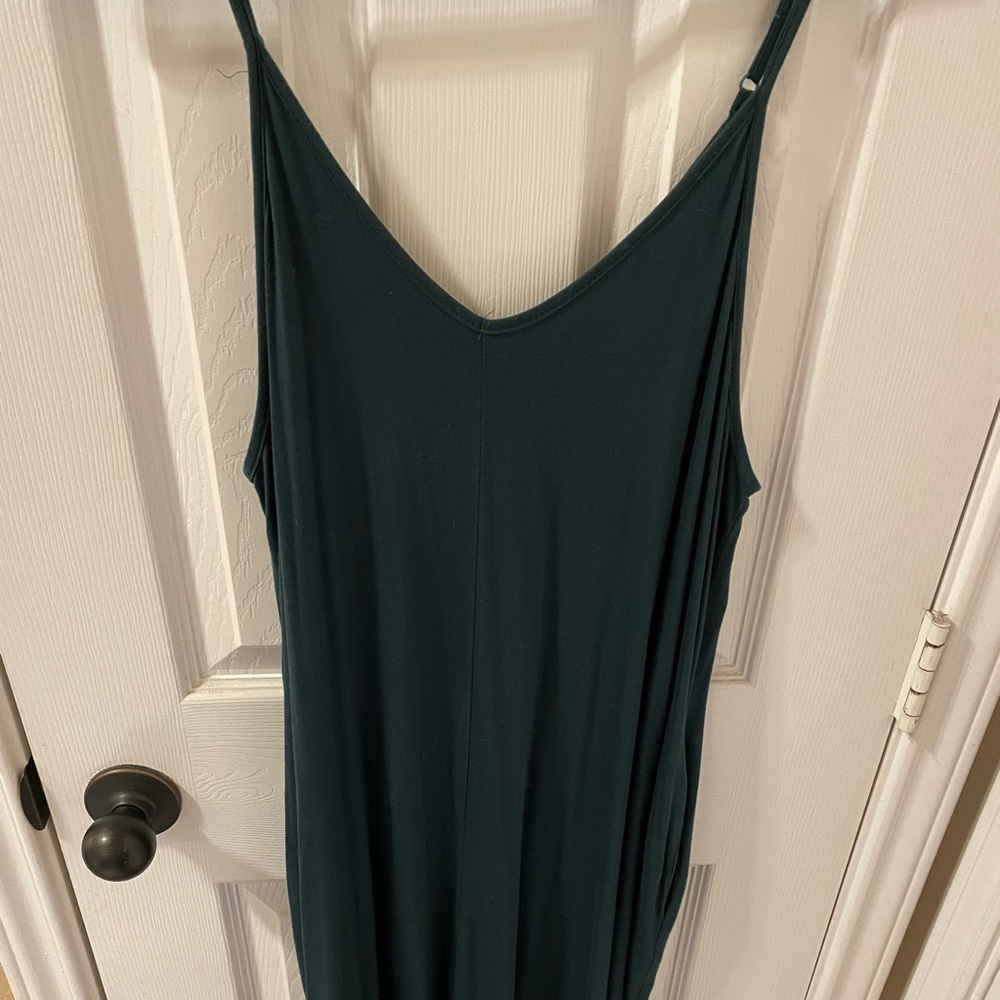 Green spaghetti strap maxi dress (M)